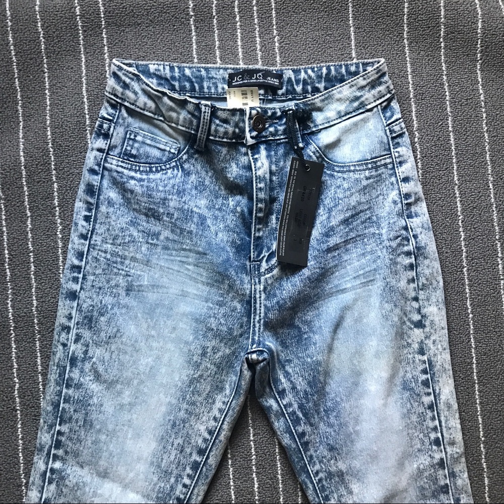 High waisted acid wash jeans NWT